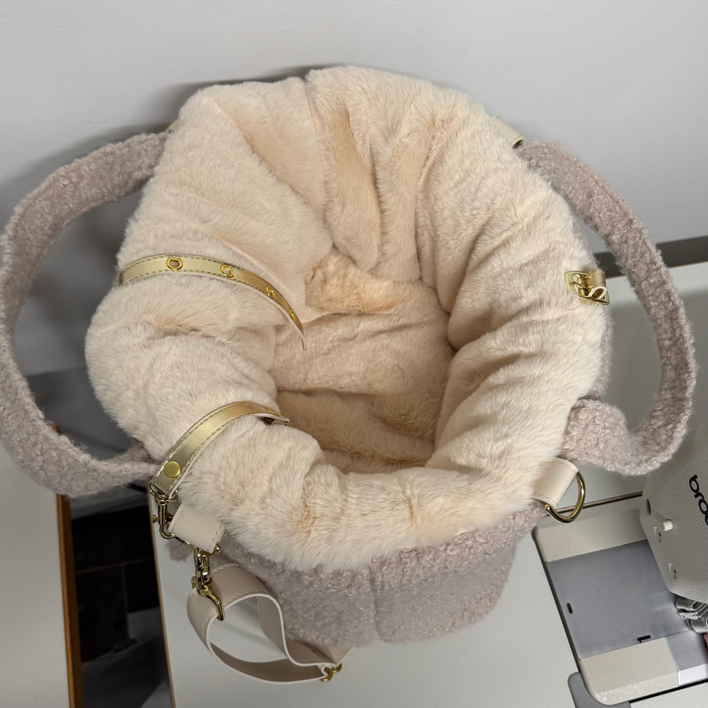 Sac de transport pour chien cabas en bouclettes et fausse fourrure