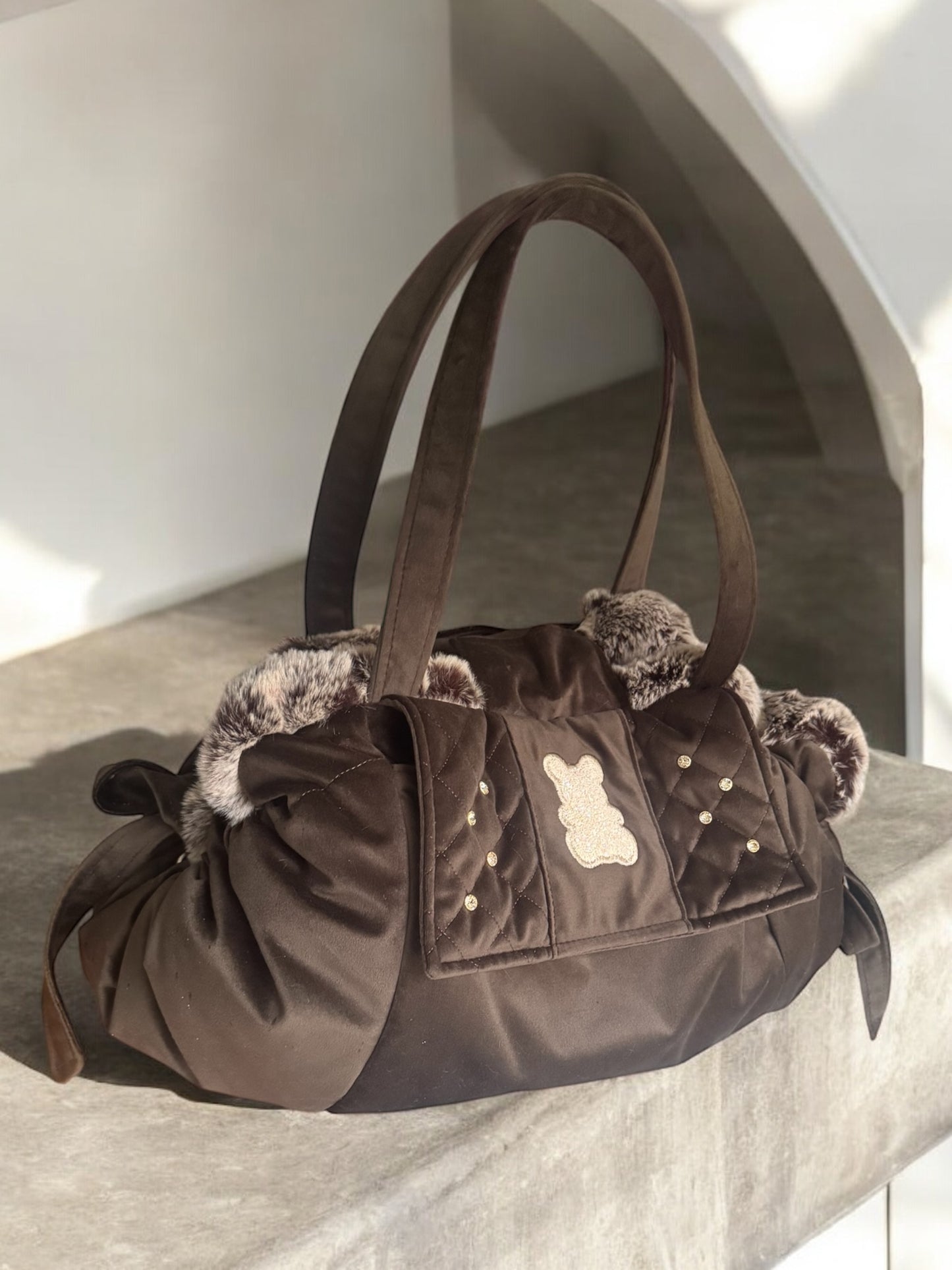 Stella dog carrier bag in quilted beige velvet